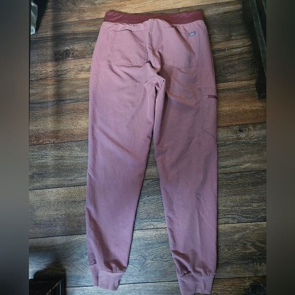 Mineral Mauve Figs Set-XS Top, SM Pant - Picture 6 of 10